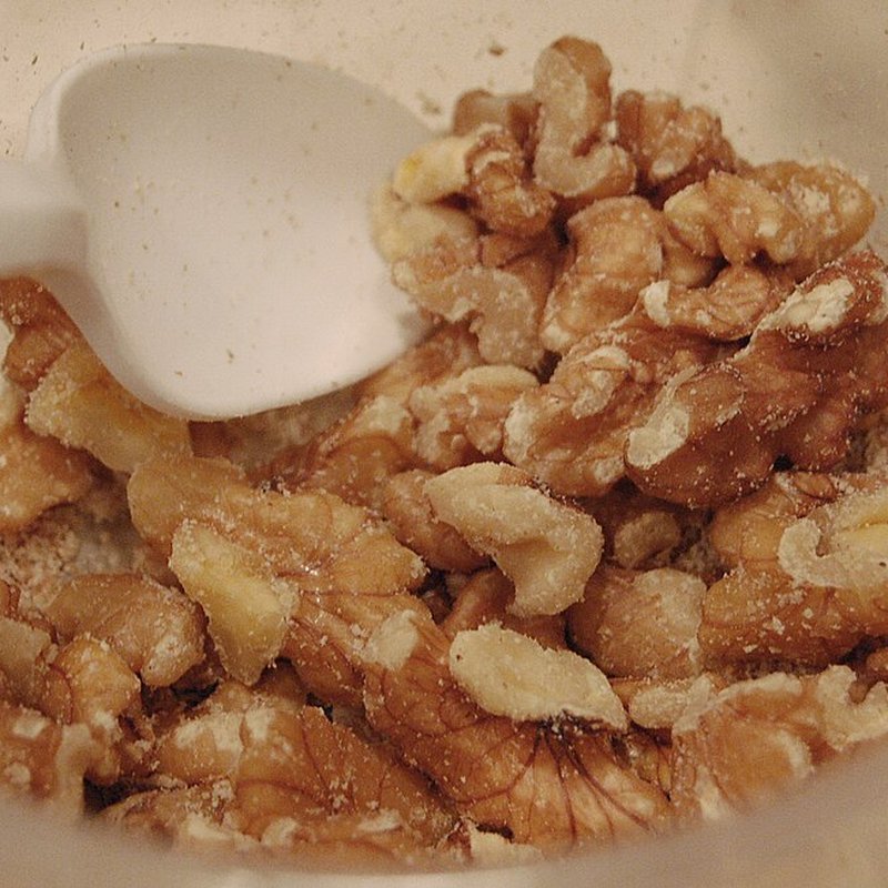 Walnut Kernels