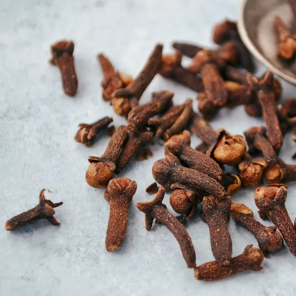 Cloves (Laung)